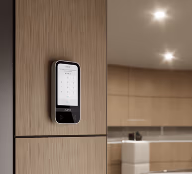 Smart Home con tastiera Ajax TouchScreen